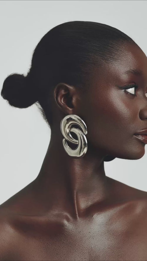 Load image 1 in gallery view